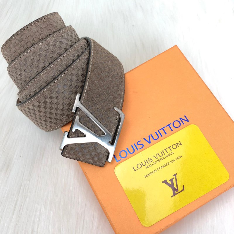 Louis Vuitton İnitials